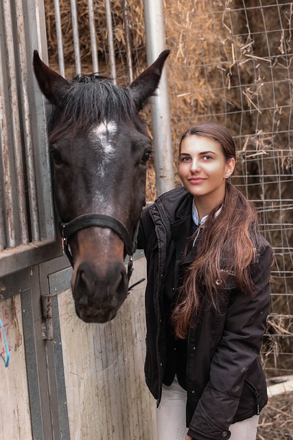espacio de trabajo ordenado con agenda y portátil